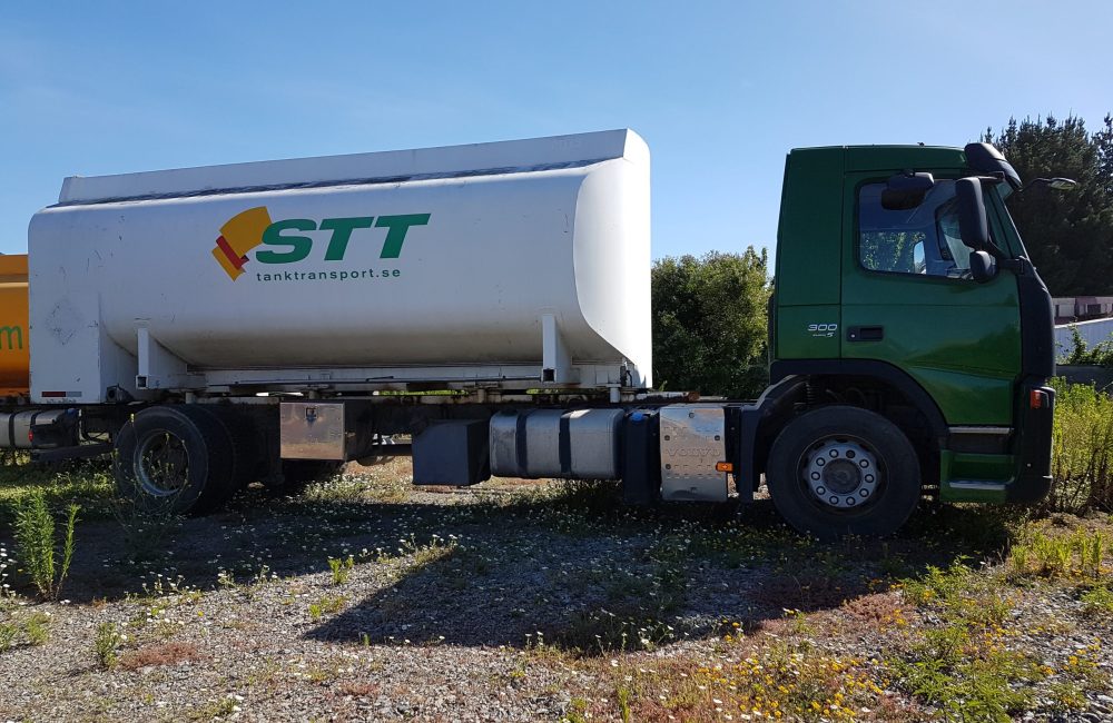 camion (costado)patente HSLY60-K